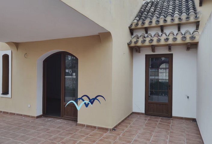 Image No.14-2 Bed Semi-Detached for sale