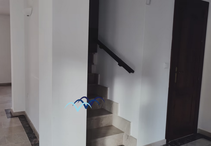 Image No.21-2 Bed Semi-Detached for sale