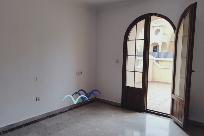 Image No.24-2 Bed Semi-Detached for sale