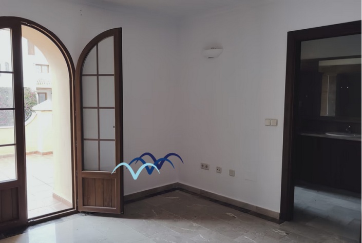 Image No.26-2 Bed Semi-Detached for sale