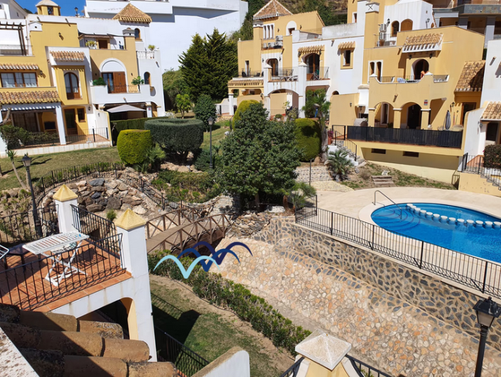 Image No.38-2 Bed Semi-Detached for sale