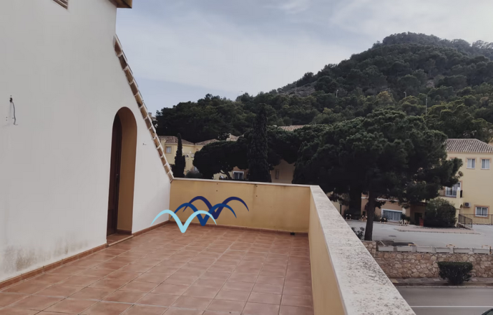 Image No.36-2 Bed Semi-Detached for sale