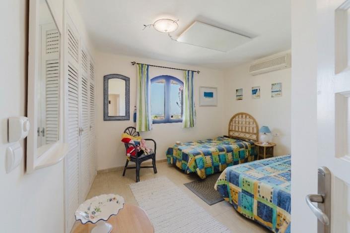 Image No.36-4 Bed Villa / Detached for sale