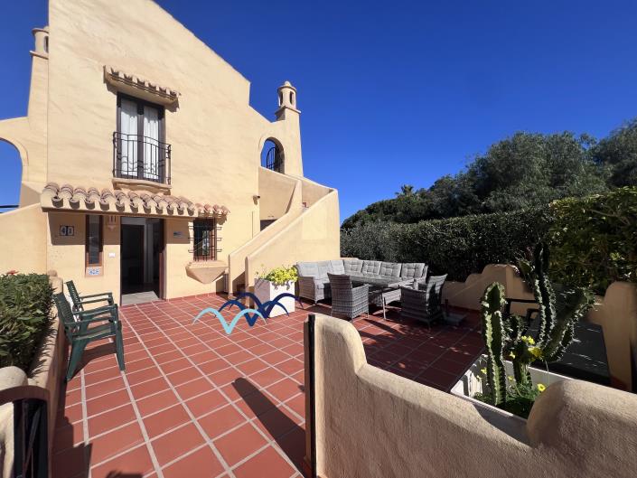 Image No.3-4 Bed Semi-Detached for sale