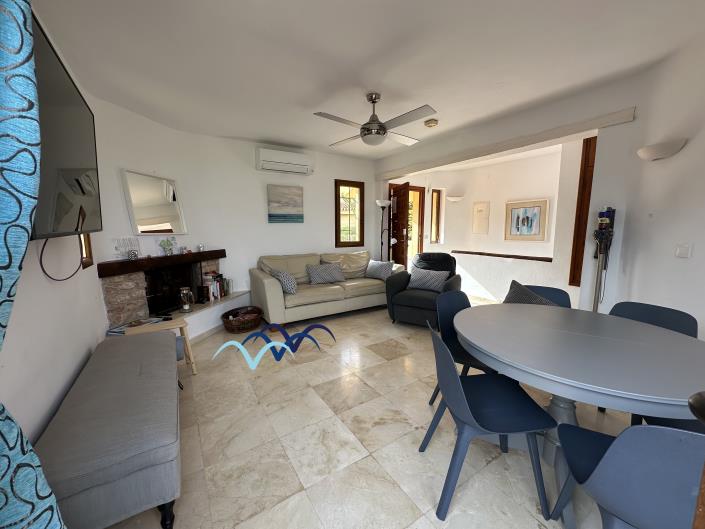 Image No.12-4 Bed Semi-Detached for sale