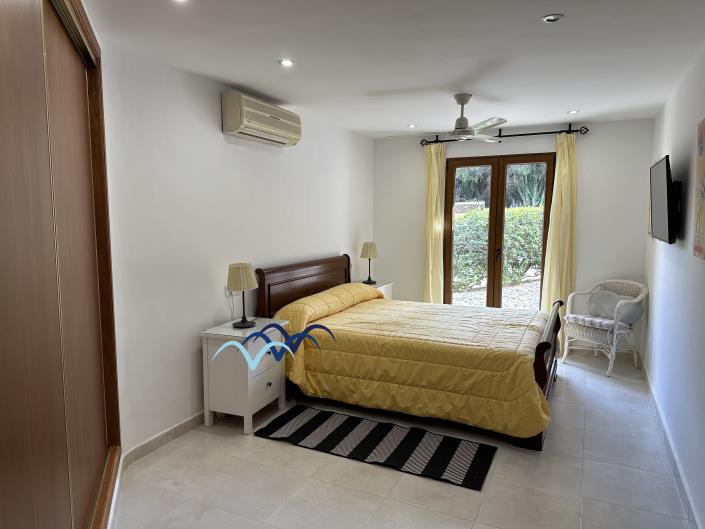 Image No.15-4 Bed Semi-Detached for sale