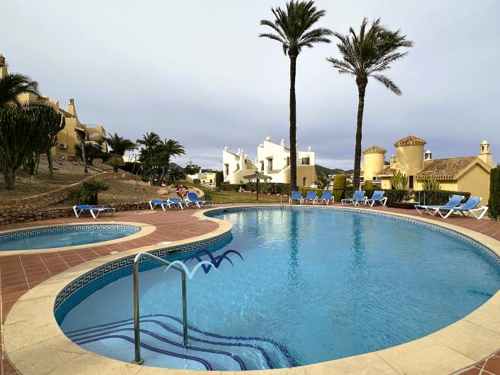 Image No.35-4 Bed Semi-Detached for sale