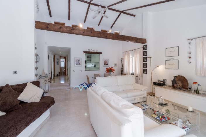 Image No.15-3 Bed Villa / Detached for sale