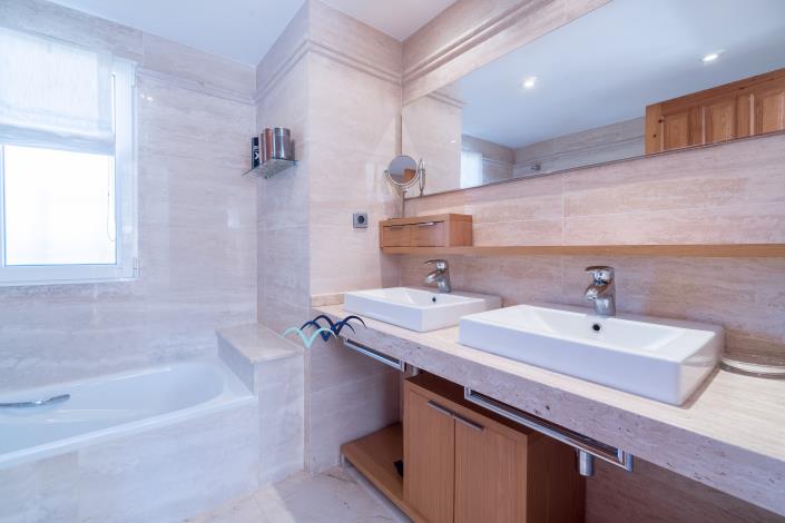 Image No.28-3 Bed Villa / Detached for sale