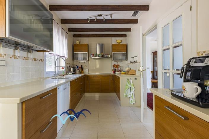 Image No.11-4 Bed Village House for sale