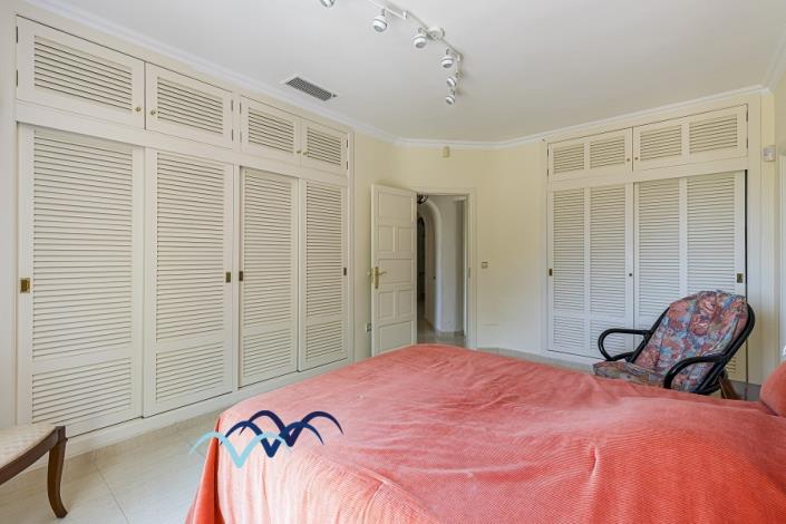 Image No.22-4 Bed Village House for sale