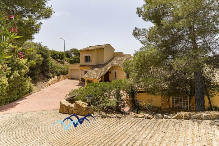 Image No.31-4 Bed Village House for sale