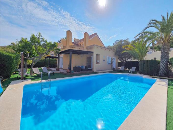 Image No.4-5 Bed Villa / Detached for sale