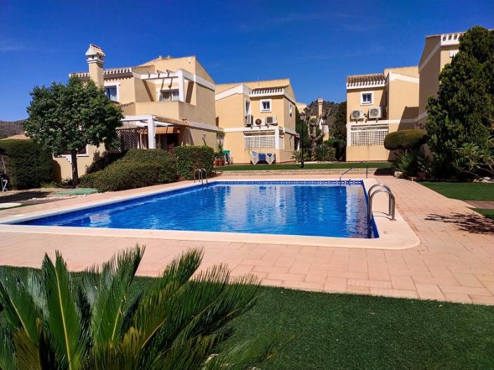 Image No.39-3 Bed Semi-Detached for sale