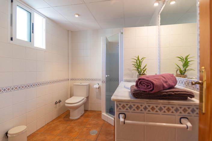 Image No.20-3 Bed Semi-Detached for sale