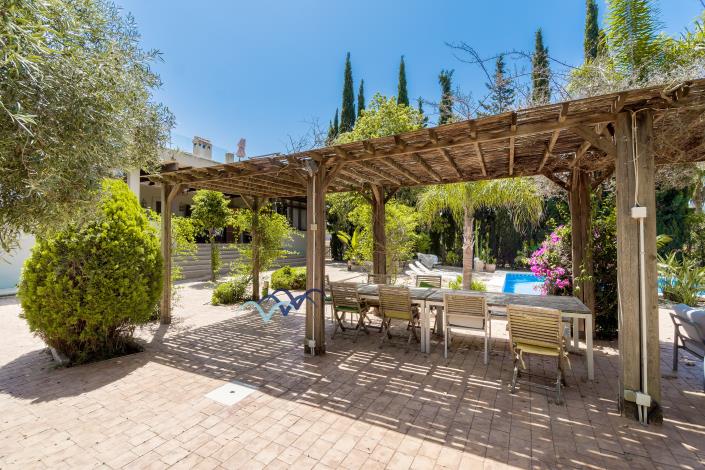 Image No.10-5 Bed Villa / Detached for sale