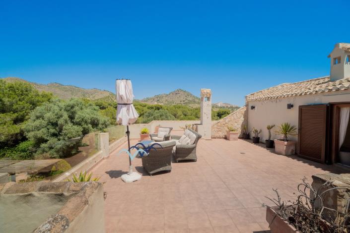 Image No.17-5 Bed Villa / Detached for sale