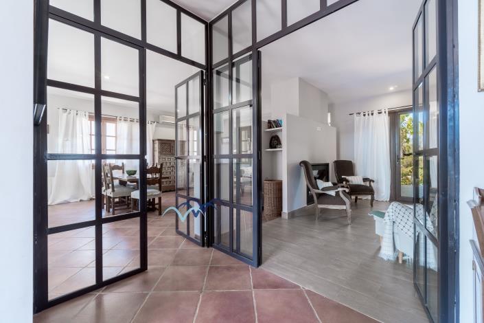 Image No.29-5 Bed Villa / Detached for sale