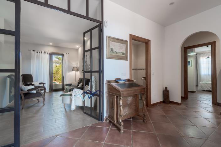 Image No.30-5 Bed Villa / Detached for sale