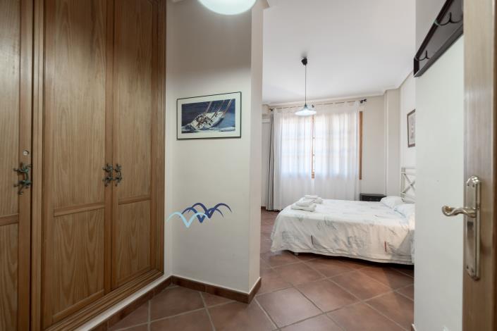 Image No.33-5 Bed Villa / Detached for sale