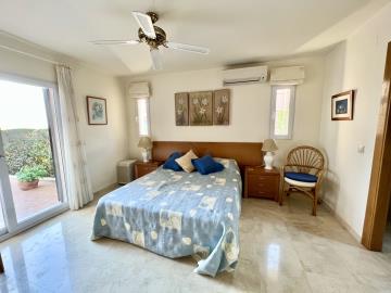 LH17-bedroom-2