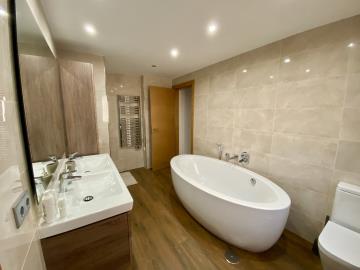 LP1---master-ensuite-b
