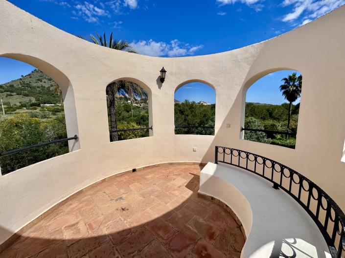 Image No.22-7 Bed Villa / Detached for sale