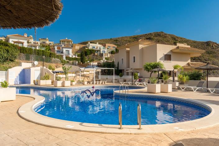 Image No.25-3 Bed Apartment for sale