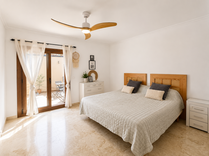 Image No.17-3 Bed Apartment for sale