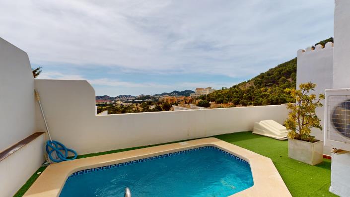 Image No.5-2 Bed Villa / Detached for sale