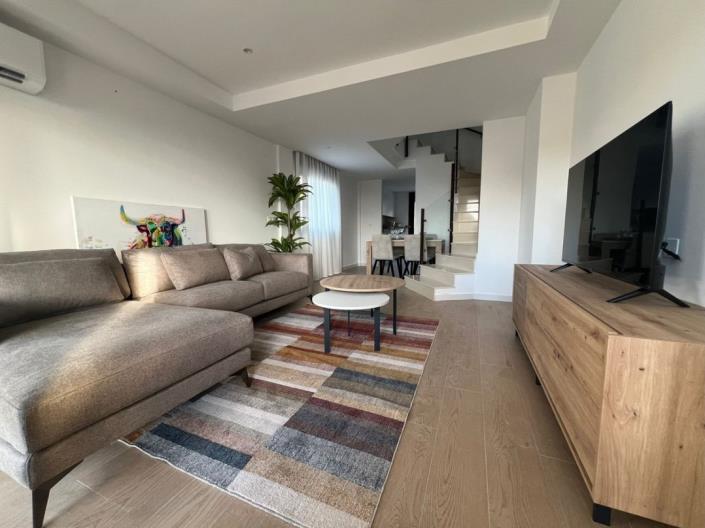 Image No.5-2 Bed Duplex for sale