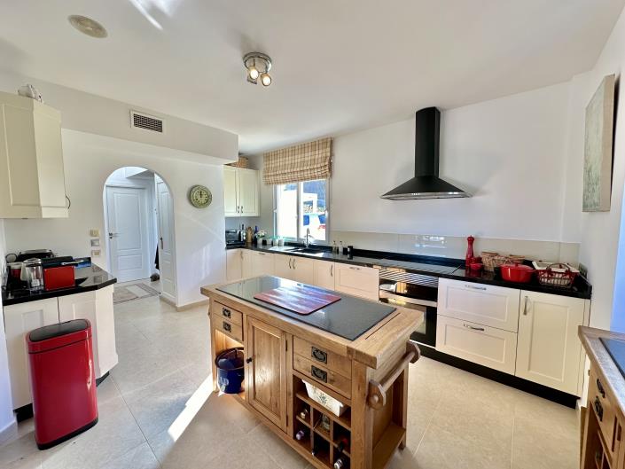 Image No.7-4 Bed Villa / Detached for sale