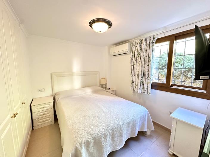 Image No.22-3 Bed Villa / Detached for sale