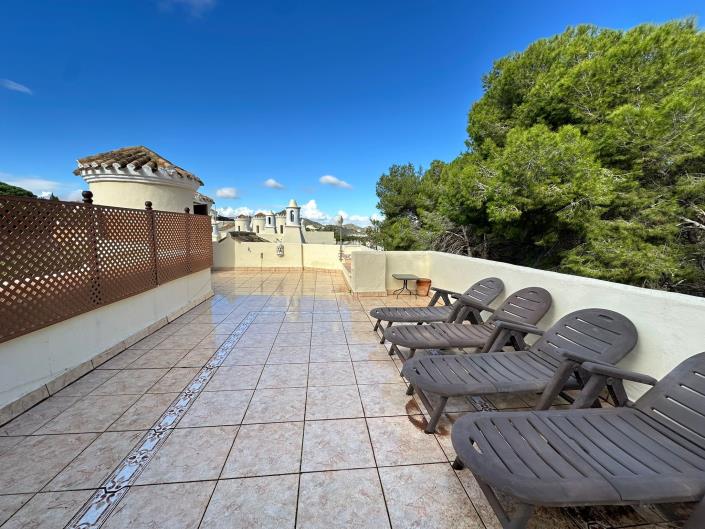 Image No.5-3 Bed Villa / Detached for sale