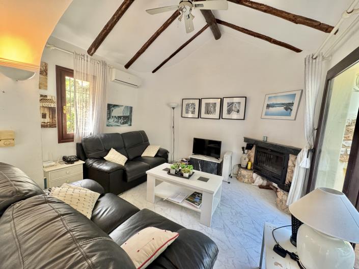 Image No.8-3 Bed Villa / Detached for sale