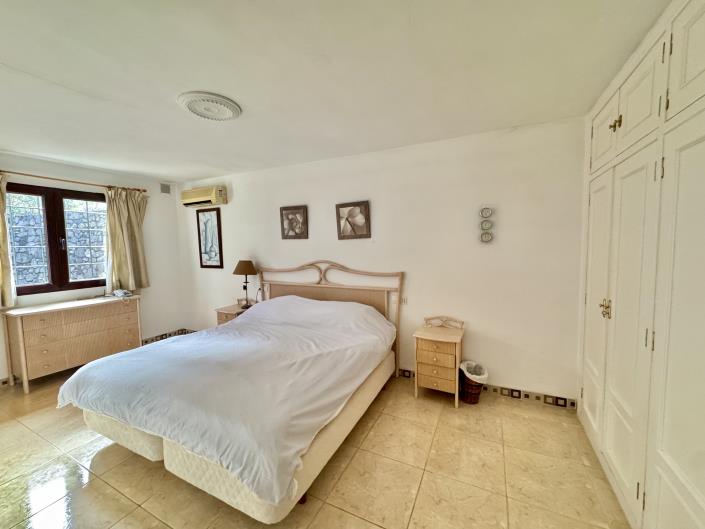 Image No.16-3 Bed Villa / Detached for sale