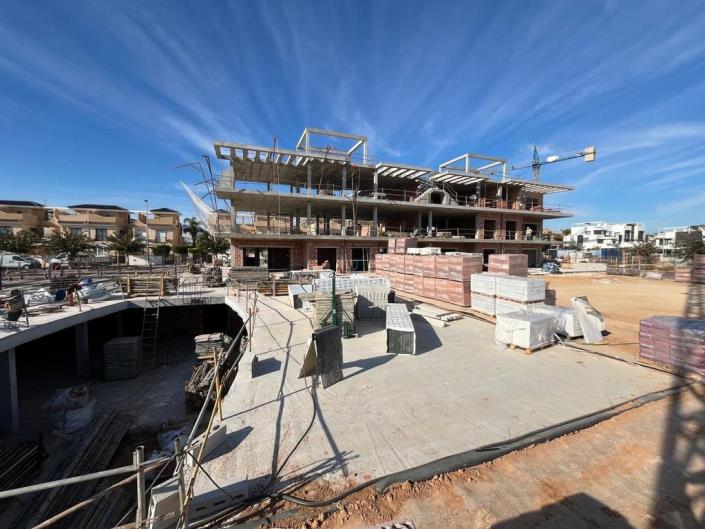 Image No.22-3 Bed Apartment for sale