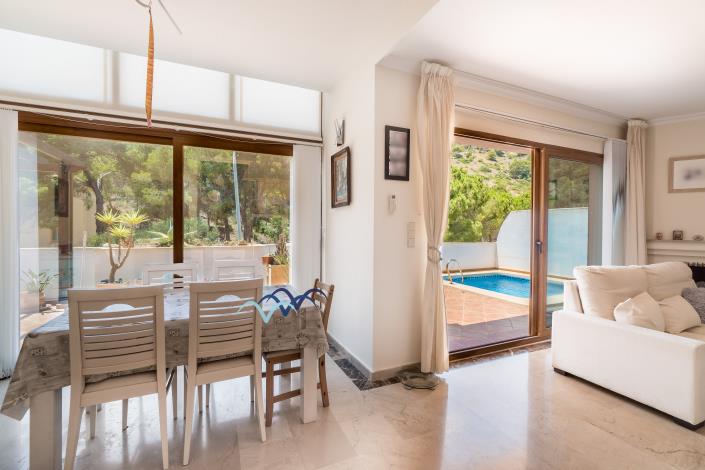 Image No.5-4 Bed Villa / Detached for sale