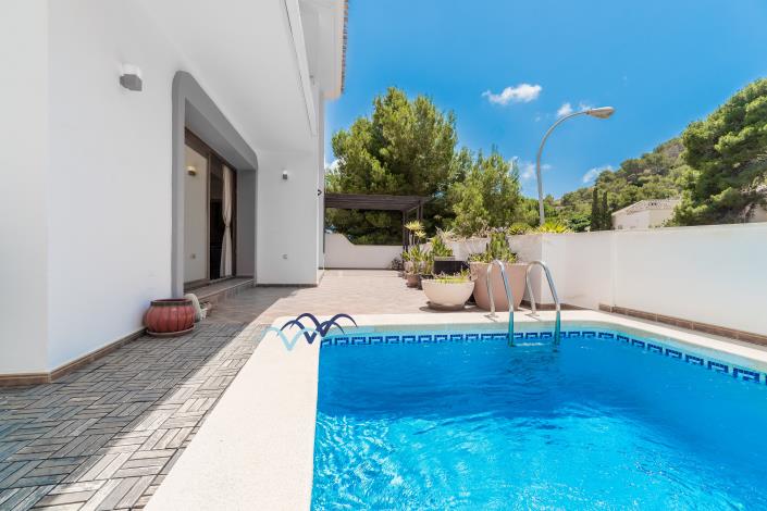 Image No.3-4 Bed Villa / Detached for sale