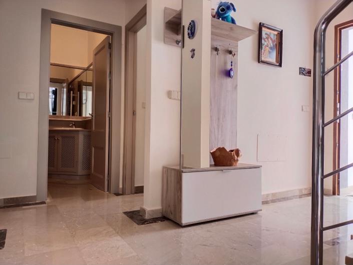 Image No.15-4 Bed Villa / Detached for sale