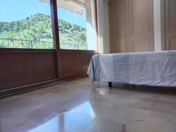 Image No.20-4 Bed Villa / Detached for sale