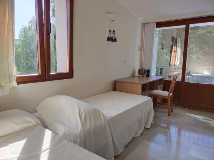 Image No.24-4 Bed Villa / Detached for sale