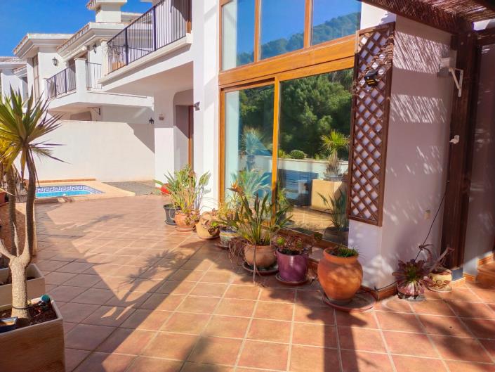 Image No.32-4 Bed Villa / Detached for sale