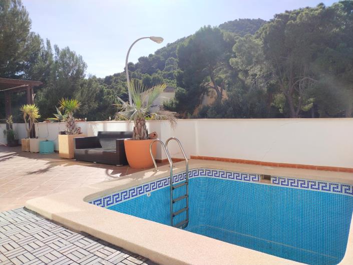 Image No.34-4 Bed Villa / Detached for sale