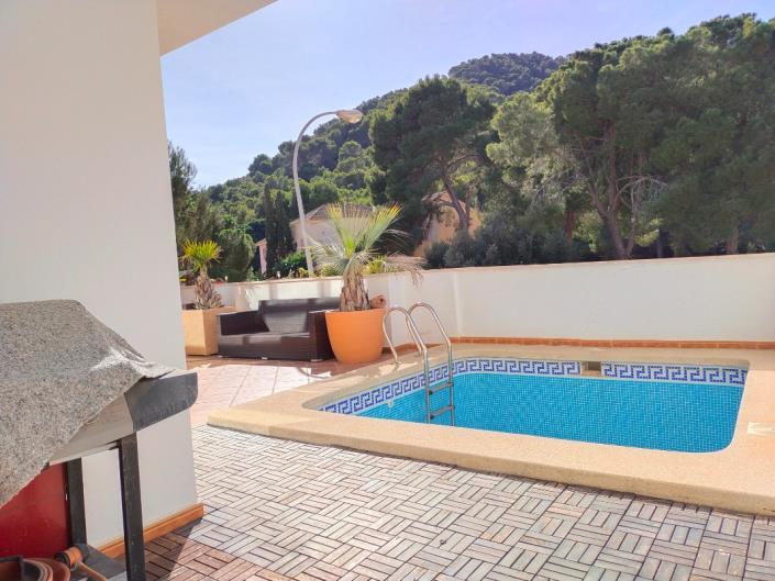 Image No.35-4 Bed Villa / Detached for sale