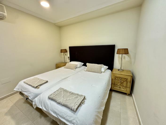 Image No.15-3 Bed Apartment for sale