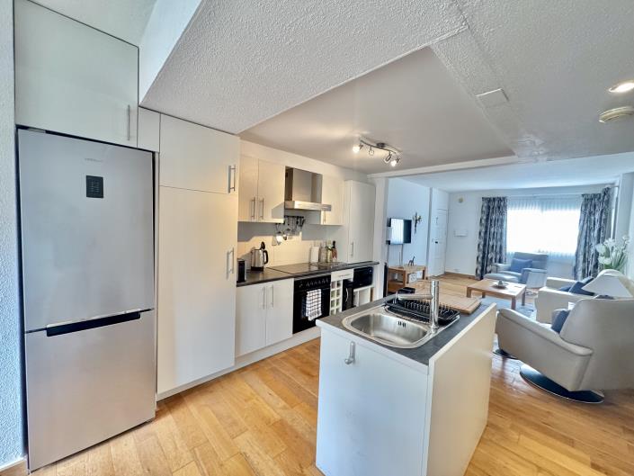 Image No.4-2 Bed Apartment for sale