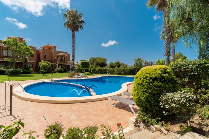 Image No.20-5 Bed Chalet for sale