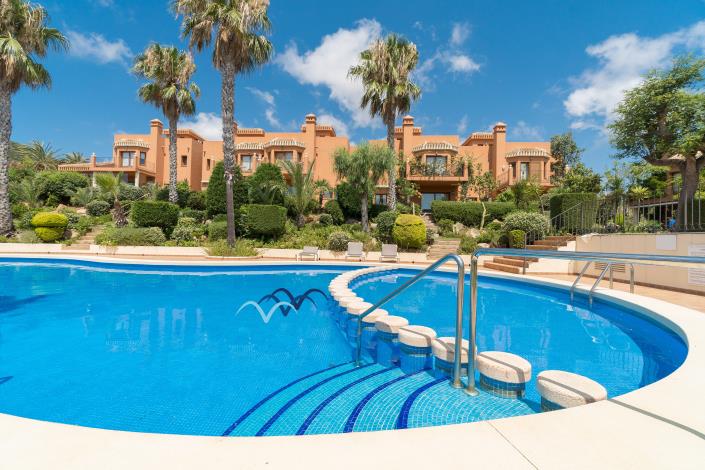 Image No.21-5 Bed Chalet for sale