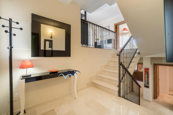 Image No.54-5 Bed Chalet for sale